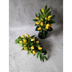 Kompozycja nagrobna żółte tulipany | Koszyk łezka + bukiet