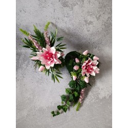 Kompozycja nagrobna serce | Różowe magnolie i tulipany